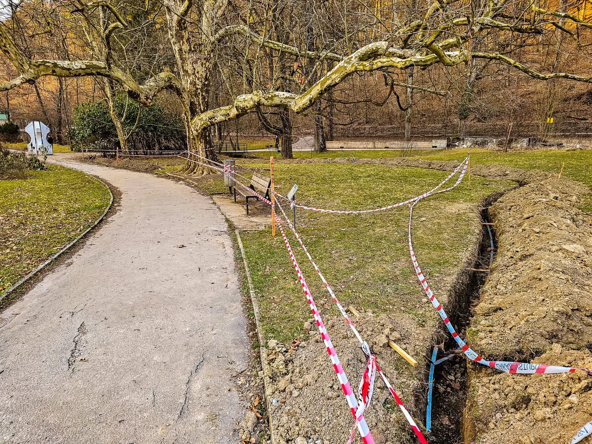 Kúpeľný park v Trenčianskych Tepliciach čaká modernejšie osvetlenie