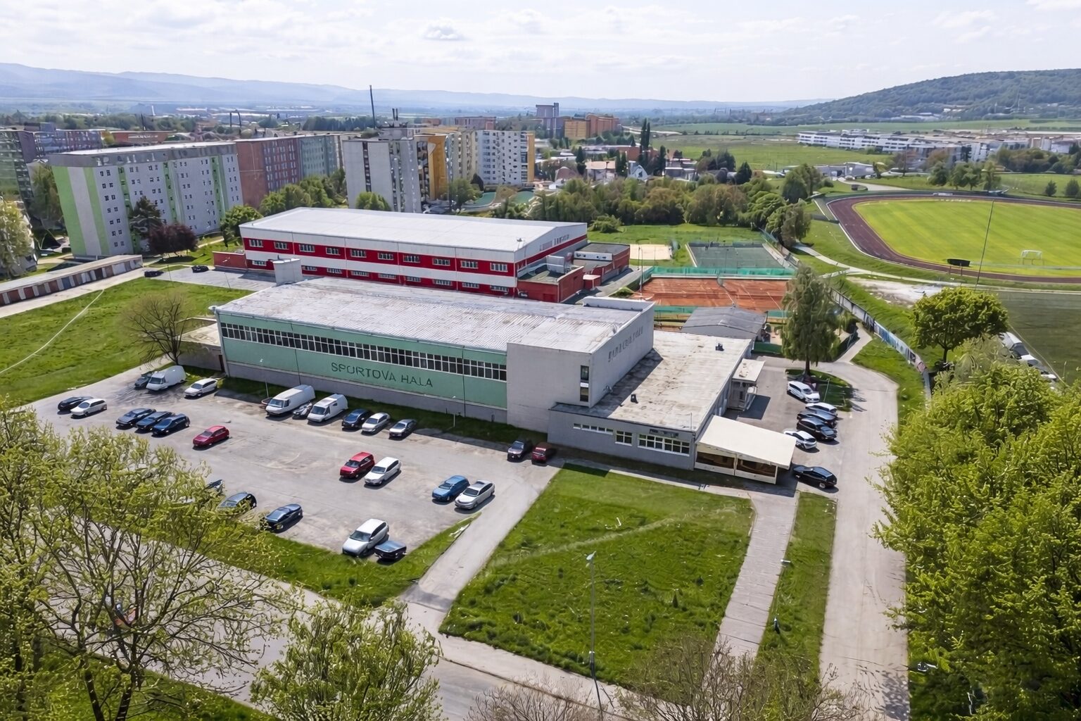 Nové Mesto nad Váhom spúšťa rekonštrukciu športovej haly. Mesto investuje viac ako 1,68 milióna eur