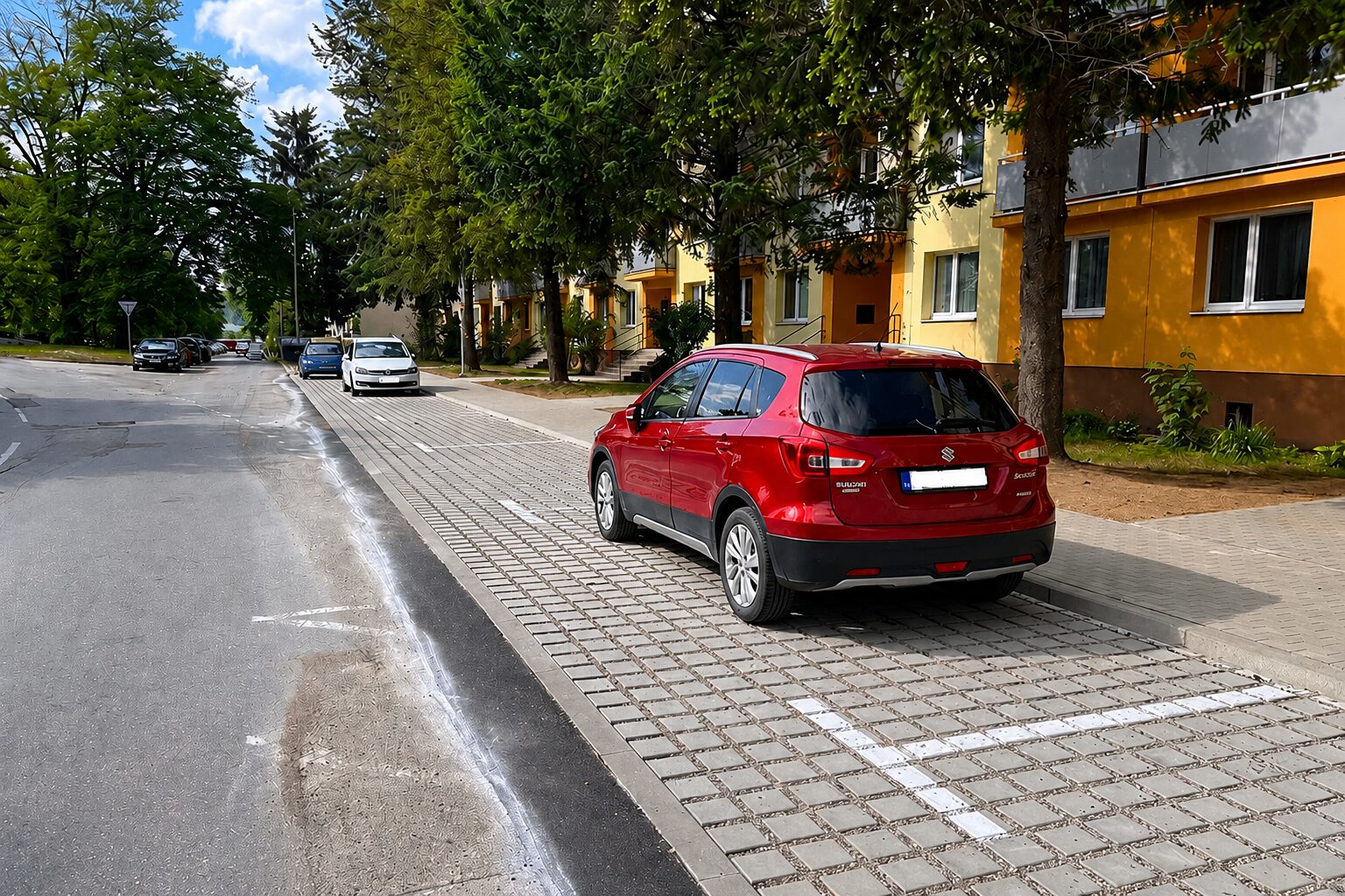 Nová Dubnica rozšírila parkovanie na Trenčianskej ulici