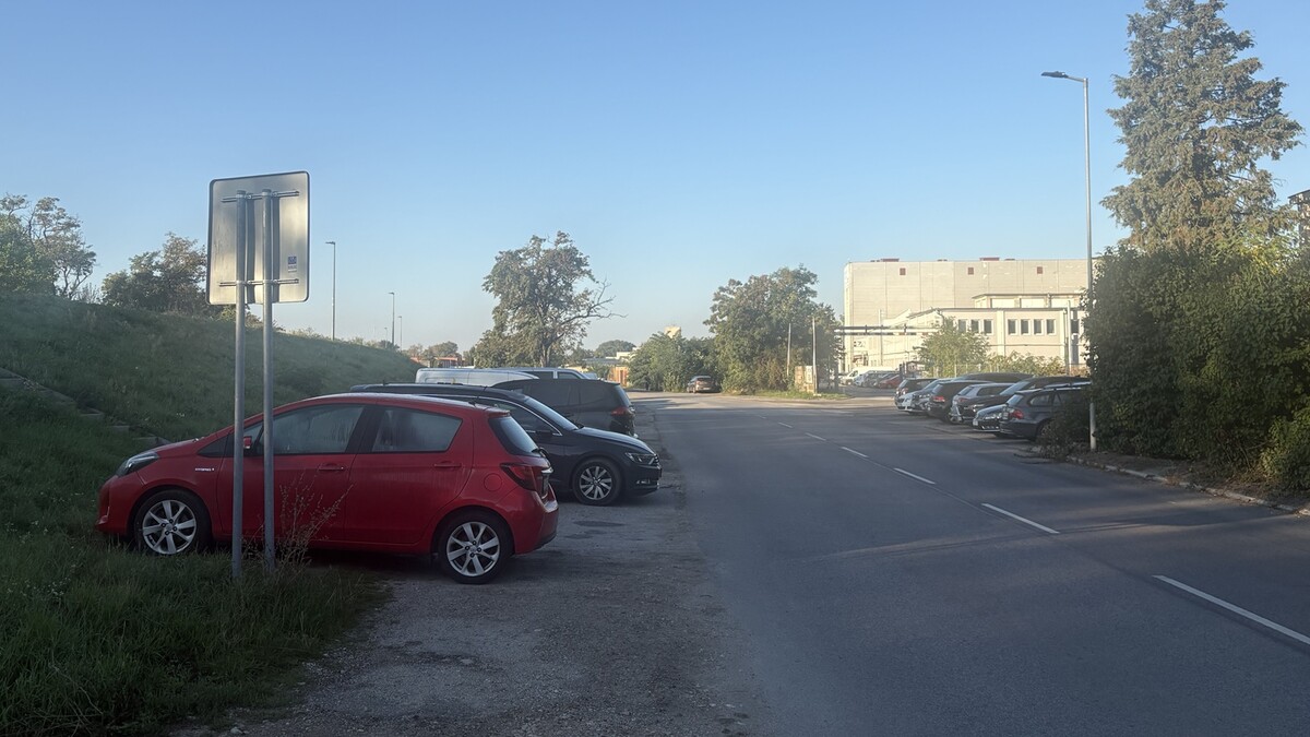Pri Trenčianskom luhu má vzniknúť nové parkovisko. Mesto získalo stavebné povolenie