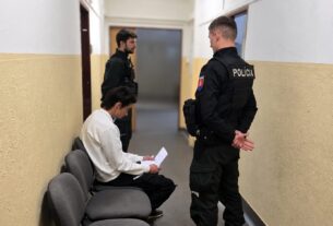 Policajt z Prievidze bol mimo služby, no neváhal zasiahnuť. Utekajúceho zlodeja dostihol pred ďalšou predajňou