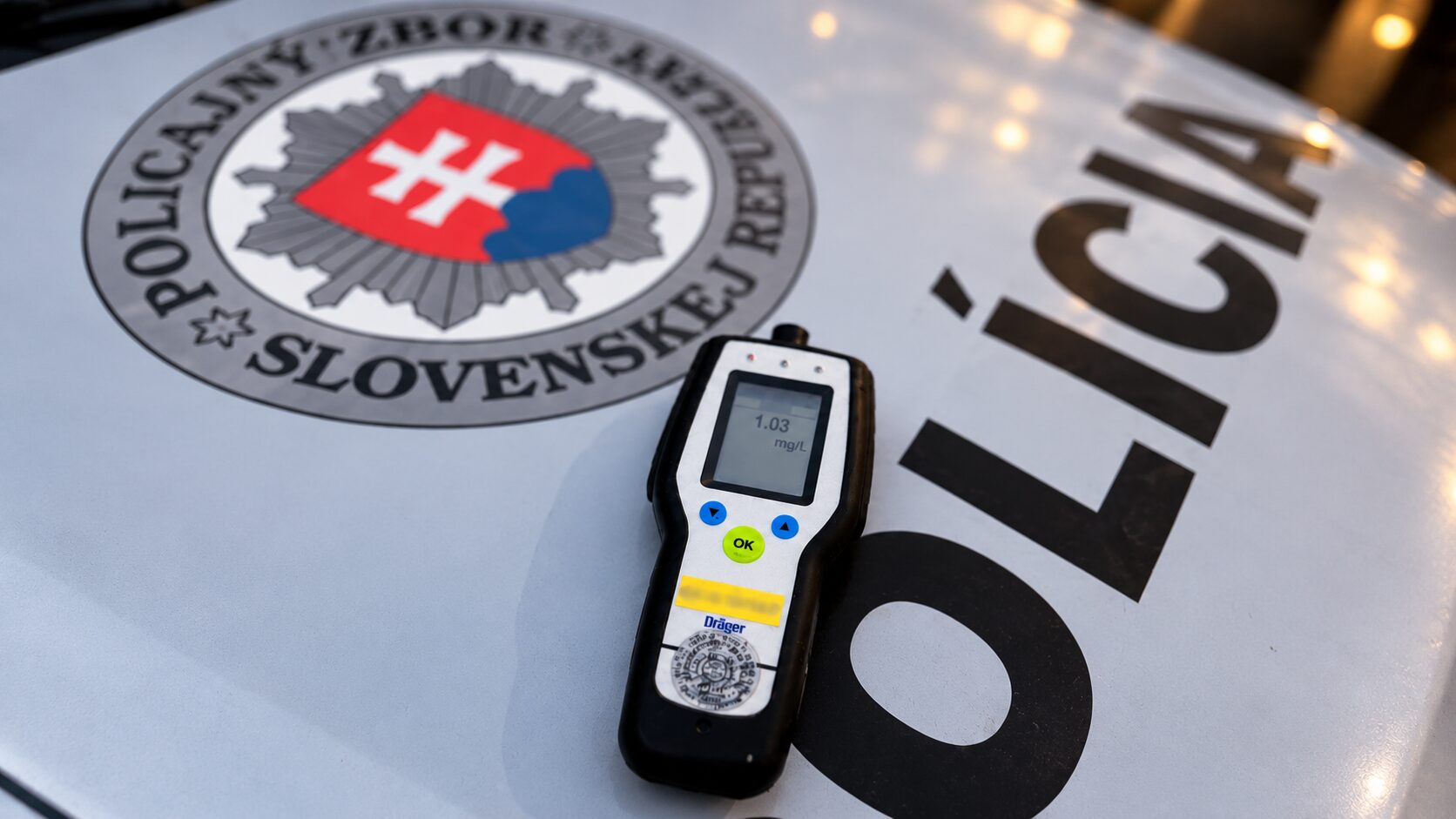 V Ilave zastavili 65-ročného vodiča s viac ako dvoma promile. Za volantom sedel napriek zákazu šoférovania